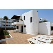 3BR Beach House - Solarium & Shower Terrace