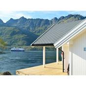 8 person holiday home in Tengelfjord