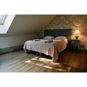 Amante House New rooms in a historic town centre with health food cafe-restaurant downstairs
