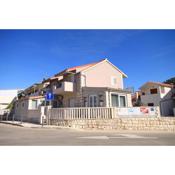 Apartments with a parking space Hvar - 8810