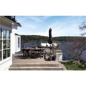 Awesome home in Stocksund with Sauna, WiFi and 3 Bedrooms