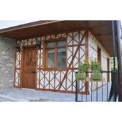 ÇAYKARA-NANAGA1883-Entire 1 Bedroom Flat with Balcony-Lake-Mountain View