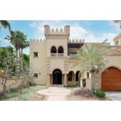 Exquisite Paradise-Luxurious Villa Retreat - Palm Jumeirah