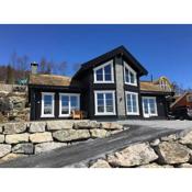 Holiday cottage with 4 bedroom on 145m² in Sogndal