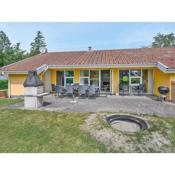 Holiday Home Annbeth - 400m from the sea in Lolland- Falster and Mon by Interhome