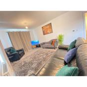 Luxurious and Spacious 2 Bedroom Flat