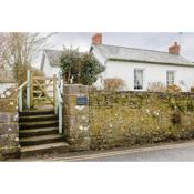 May Tree Cottage - Manorbier. Beautiful Cottage sleeping 4. 5 mins from the beach