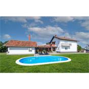 Nice home in Dakovo with pool