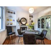 Pass the Keys Wonderful 3BR Townhouse Top Location Cafes