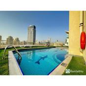 Quiet Studio with Balcony and Roof Top Pool in Dubai Marina
