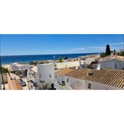 Seaview Apartment 100m from beach