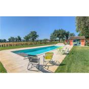 Stunning home in Foligno with Outdoor swimming pool, WiFi and 7 Bedrooms