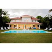 TORTUGA B7 GOLF FRONT VILLA WITH POOL CART AND MAiD