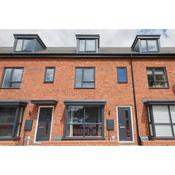 Urban Bliss, Park with Ease 3 Bed New Build Home
