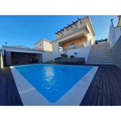 Villa with pool in Setúbal, 15 min from the beach
