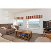 2 Bed beach front apartment with spectacular views overlooking Viking Bay
