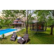 Amazing home in Otocac with WiFi, 4 Bedrooms and Outdoor swimming pool