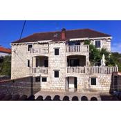 Apartments by the sea Sutivan, Brac - 2946