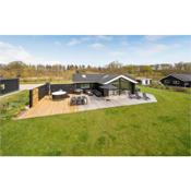 Awesome home in Glesborg with Sauna, 4 Bedrooms and WiFi