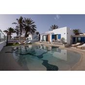 Beachfront Villa Eden - Pool -BBQ -Wifi by HolidaysHome