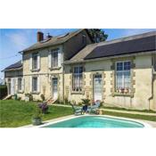 Beautiful Home In Loge- Fougereuse With Heated Swimming Pool, Private Swimming Pool And 3 Bedrooms