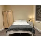 BEAUTIFUL ROOMS ONLY FEW STEPS AWAY FROM BRUCE GROVE TOTTENHAM STADIUM