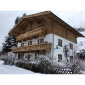 Blissful Holiday Home in Hollersbach im Pinzgau with Garden