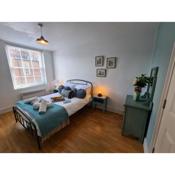 Brewsters 2 bed apartment in converted Georgian House
