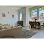 Bright and Stylish 2 Bedroom First Floor Flat