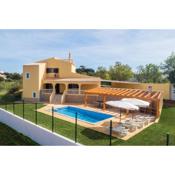 Casa Lombos Nova - wonderful new house with private pool AC and pool table