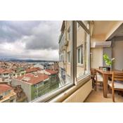 Charming Flat with Bosphorus View