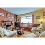 Charming Historical Cottage in Scarborough