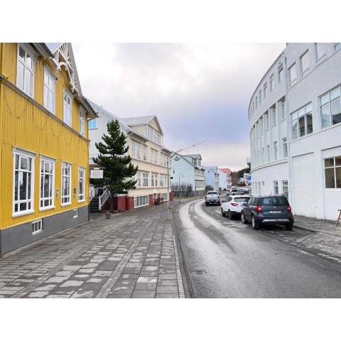 Cozy apartment in Downtown Akureyri Brilliant Location