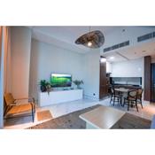 ELEGANT 1 BD WITH CANAL VIEW