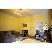 Elegant & Sunny 2BD basement stay, Edinburgh!