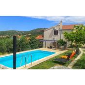 Family friendly house with a swimming pool Vinisce, Trogir - 7510