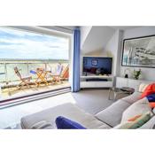Finest Retreats - Kings Wharf - Luxury Riverside Home