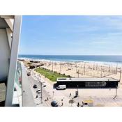Front Line, Sea View, luxury Penthouse in Caparica