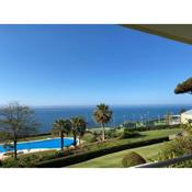 Front-line, sunny apartment in Cabopino, Marbella