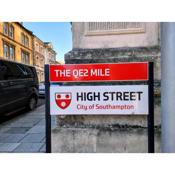 High Street 2 Bedrooms Apartment - King Beds - Wise Stays