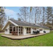 Holiday Home Juke - 450m from the sea in Sealand by Interhome