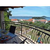Holiday House Klarin with Sea View