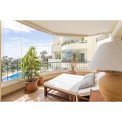 HomeForGuest Front line beach Apartment in Hacienda Playa Marbella