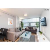 Host Apartments - Modern 2 Bedroom Apartment with Balcony & Free Parking