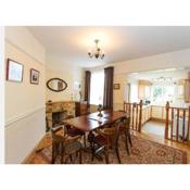 Inviting 2-Bed 2- bath Cottage in Deal well locate