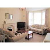Jubilee House - 4 bedroom central house - bright and spacious, 2 parking spaces