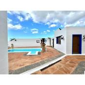 Junior Suite /BB, Wifi, piscina y terraza con vista en Yaiza