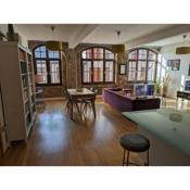 Loft Style 2-Bed in North Laines