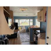 Lovely Homely Static Caravan at Skipsea sands (PERFECT for a family getaway)
