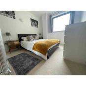 Lovely modern 2 bed apartment - Goldington Road